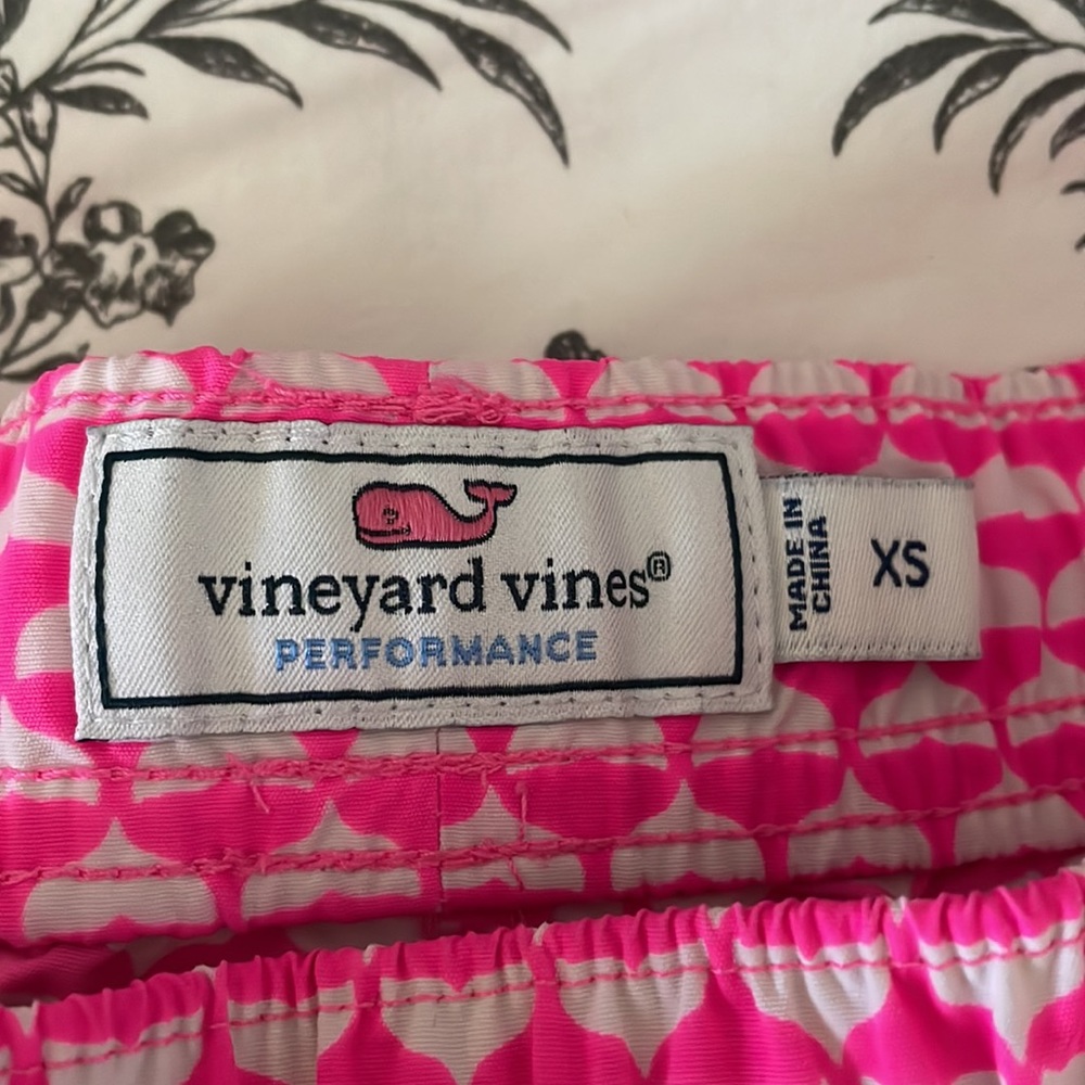 Vineyard Vines Performance Shorts - Picture 2 of 4